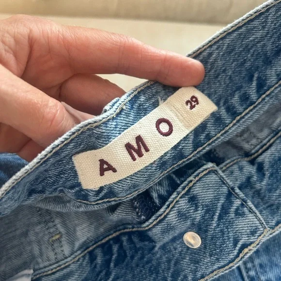 AMO Diana High-Rise
Crop Wide-Leg Cotton
Hemp Jeans - Picture 9 of 10